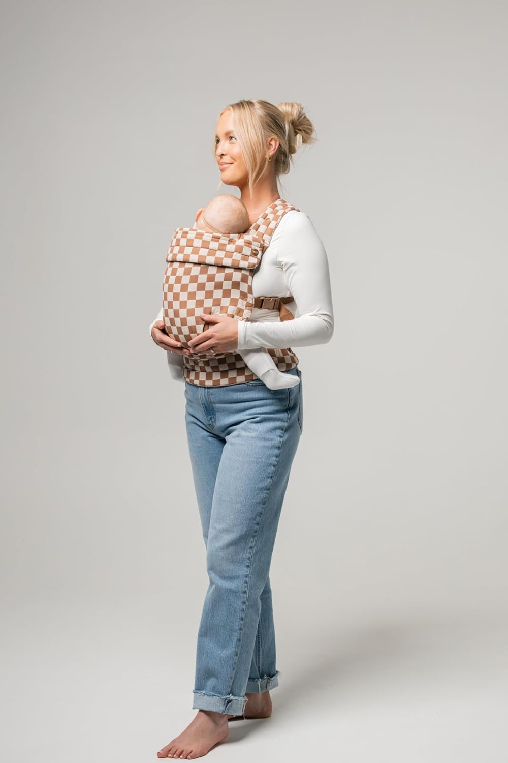 Mabē Monarch Ergonomic Baby Carrier – Premium Cotton Soft Structured Newborn to Toddler Carrier with Hip-Healthy Design, 3 Carry Positions (7-35lbs), Lightweight & Breathable, (Mocha Check)