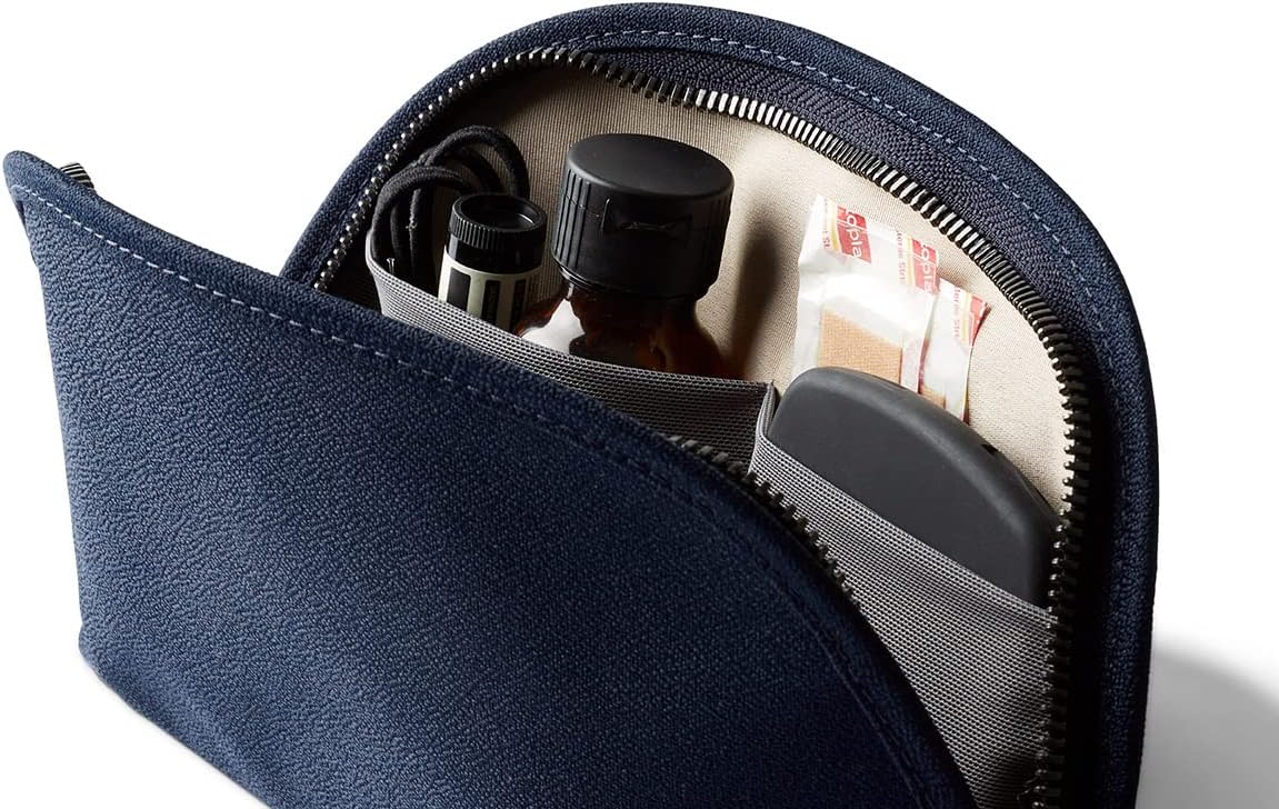 Bellroy Classic Pouch, Everyday kit, Leather and Woven Fabric (pens, Cables, Cosmetics, Personal Items)