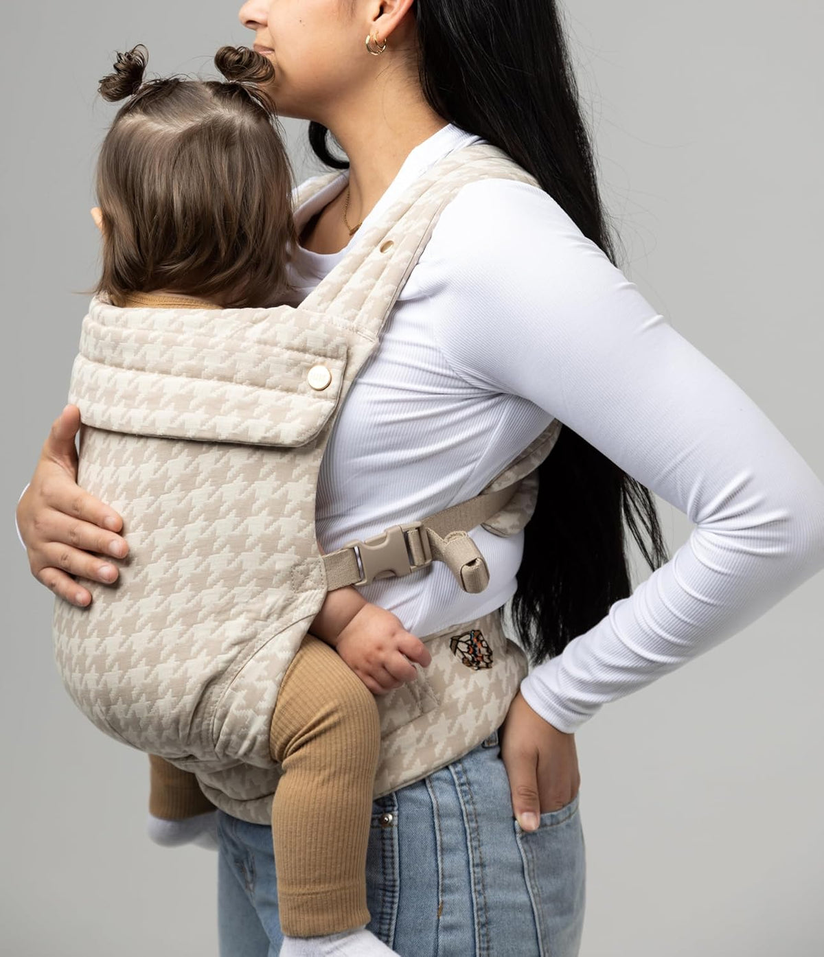 Mabē Monarch Ergonomic Baby Carrier – Premium Cotton Soft Structured Newborn to Toddler Carrier with Hip-Healthy Design, 3 Carry Positions (7-35lbs), Lightweight & Breathable, (Houndstooth)