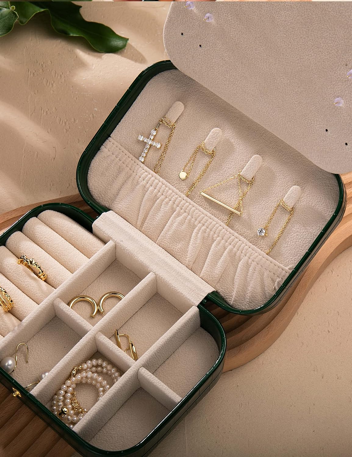 S.Leaf Mini Travel Jewelry Case - Portable Jewelry Box for Women (13 Crocodile Emerald Big)